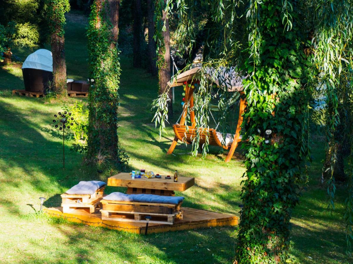 Au Fil De L Ance Bed & Breakfast Beauzac Exterior photo
